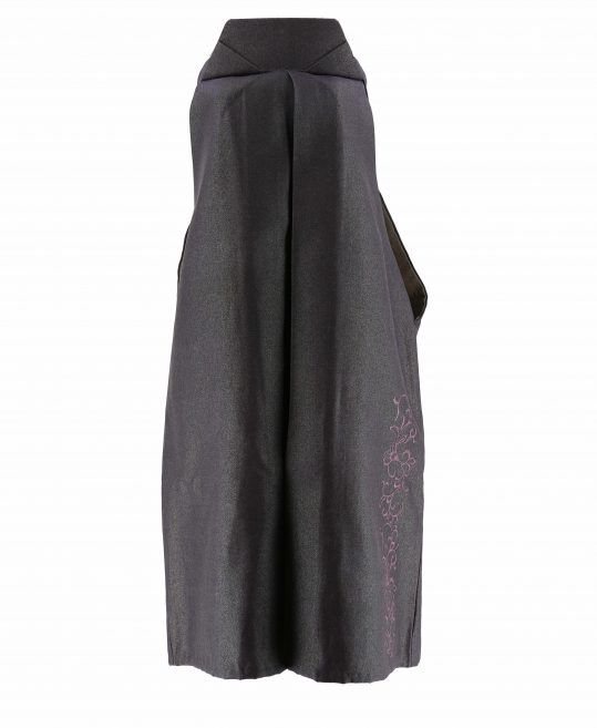 男性用袴単品レンタル(成人式・結婚式・卒業式)濃い紫のラメ地・唐草刺繡[身長175cm]No.122